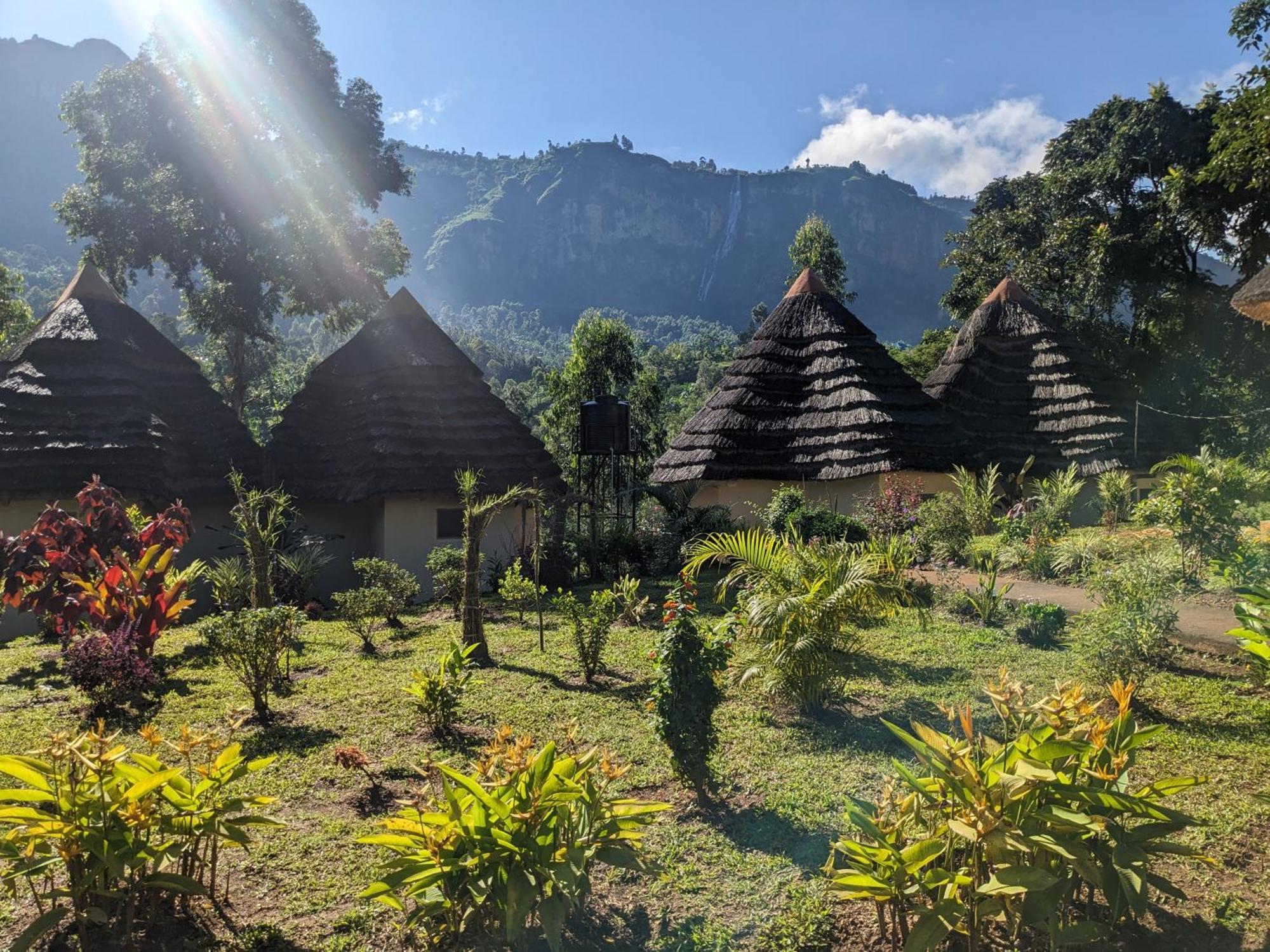 Cwmbale Eco-Safari Lodges, Restaurant And Zoo. Mbale Экстерьер фото